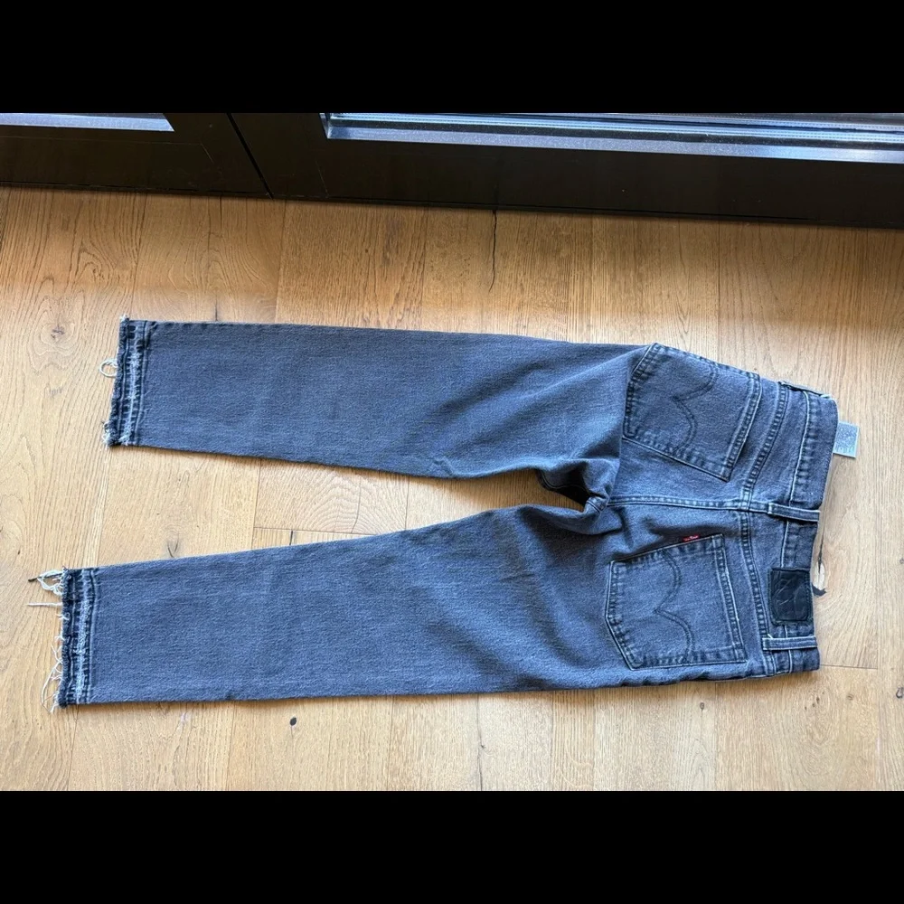 Levi’s cropped wedgie jeans size 24 - Picture 3 of 3